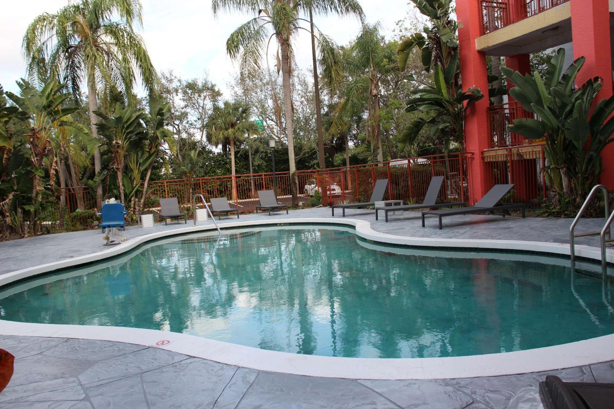 Boca Suites Deerfield Beach; Surestay Collection By BW Bagian luar foto