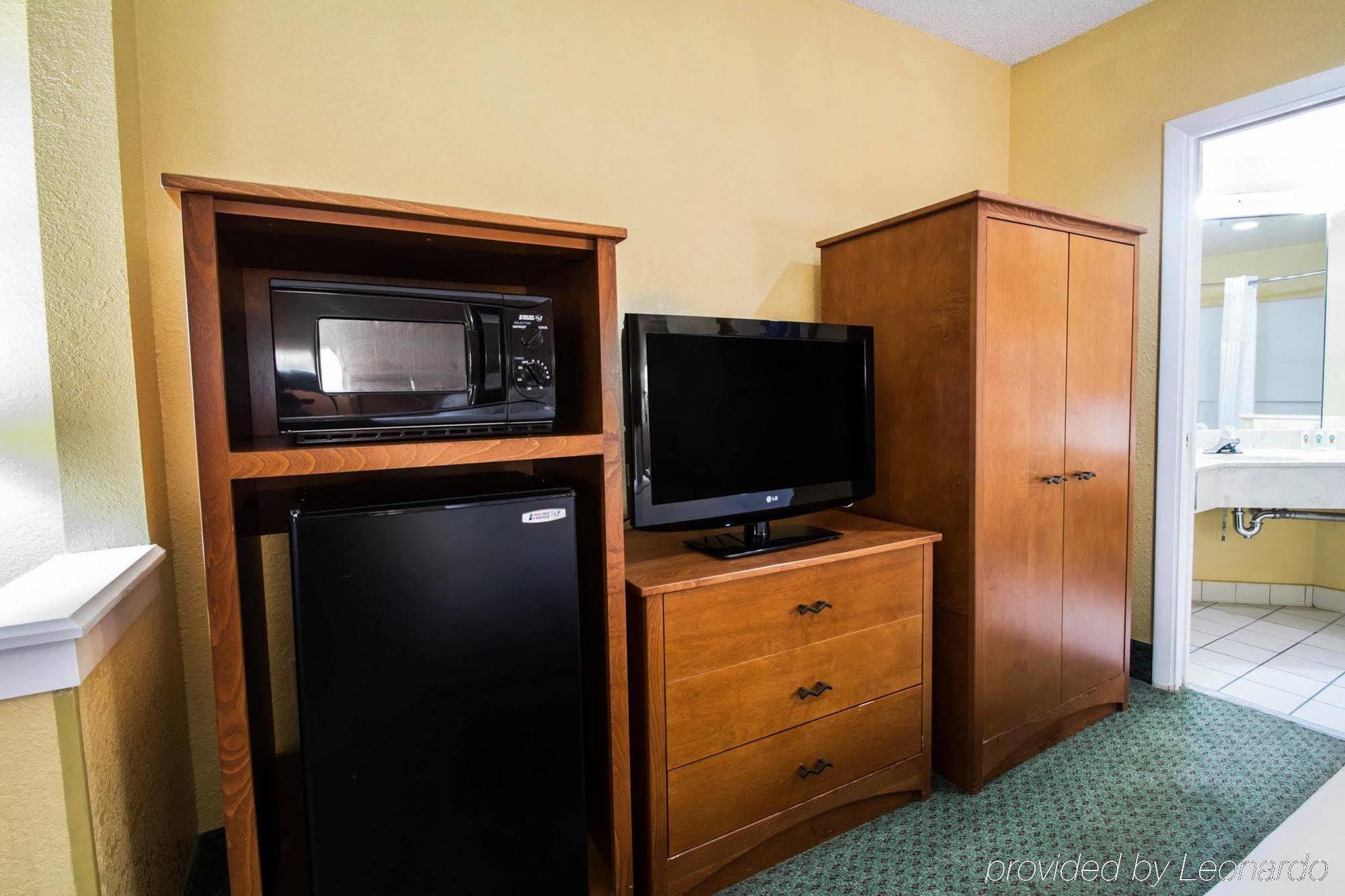 Boca Suites Deerfield Beach; Surestay Collection By BW Bagian luar foto