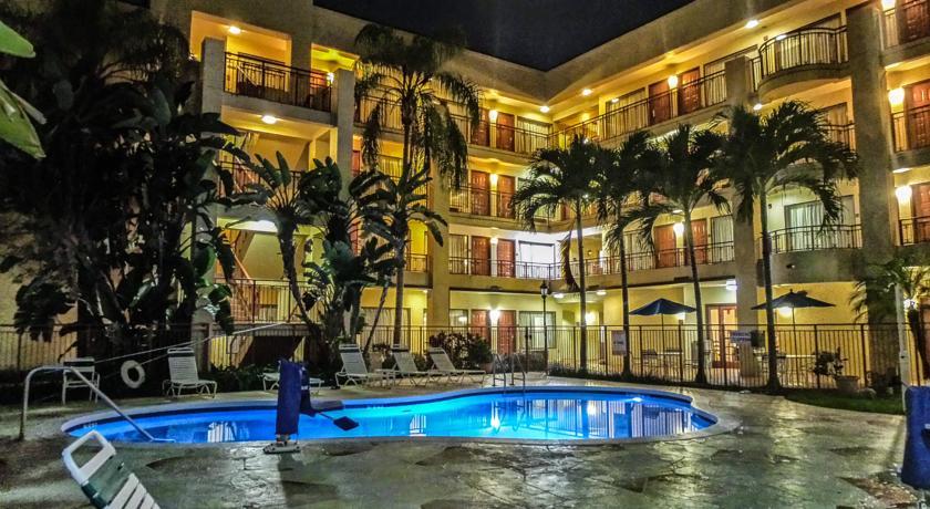 Boca Suites Deerfield Beach; Surestay Collection By BW Bagian luar foto