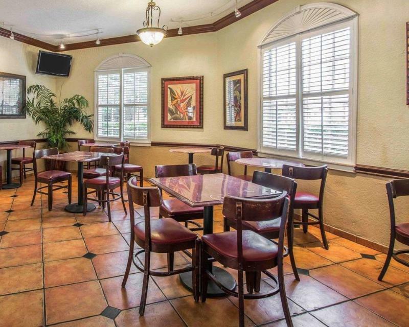 Boca Suites Deerfield Beach; Surestay Collection By BW Bagian luar foto