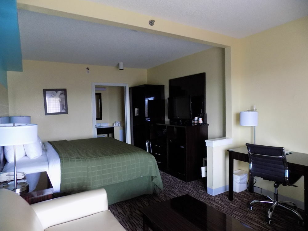 Boca Suites Deerfield Beach; Surestay Collection By BW Bagian luar foto